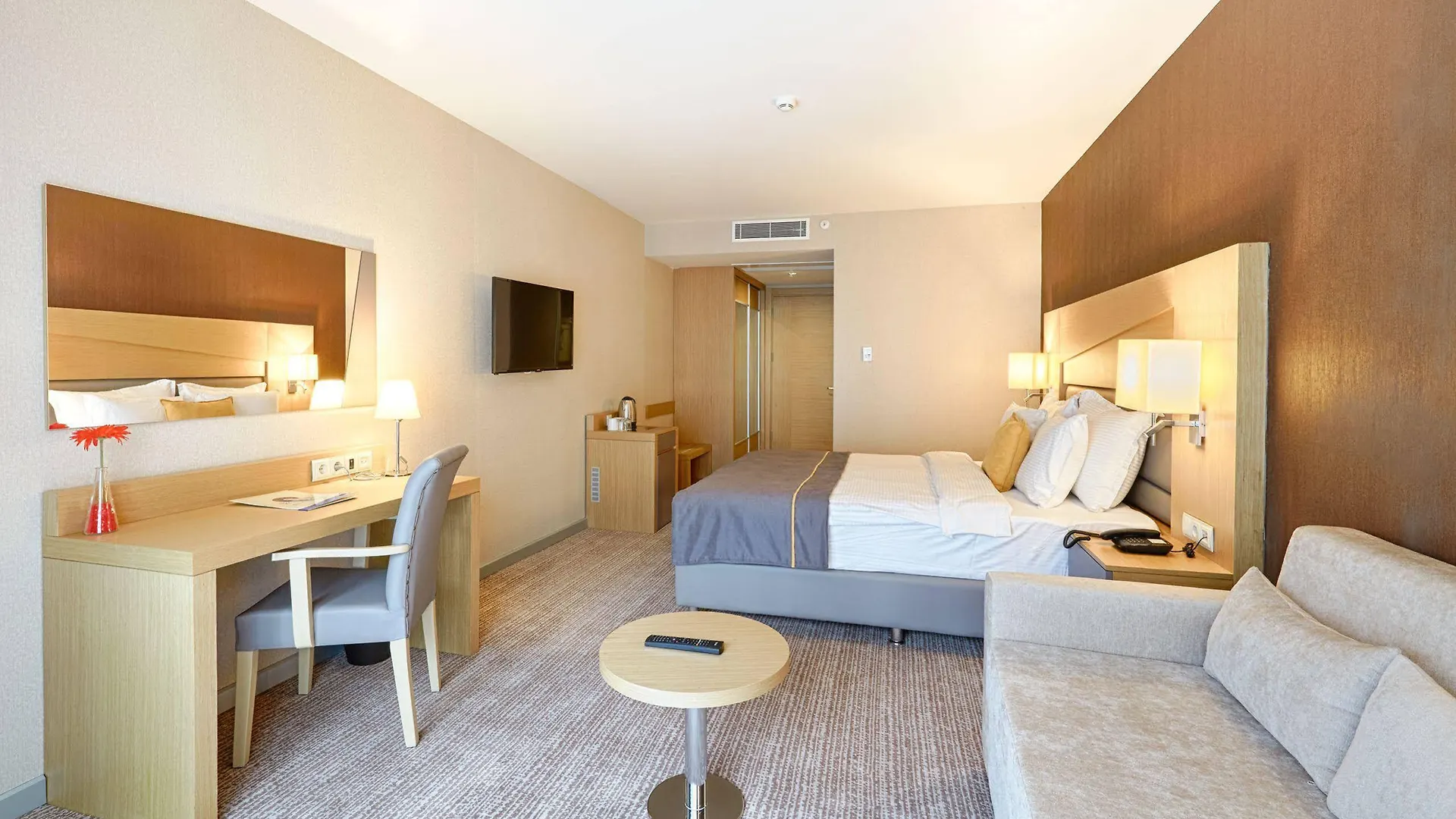 Kordon Hotel Cankaya إزمير